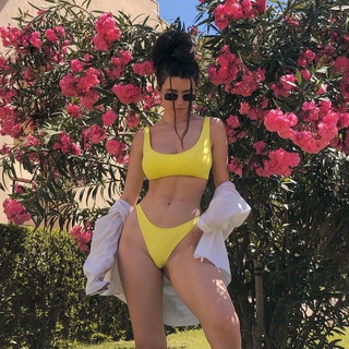 Sarah Houchens 18 +
