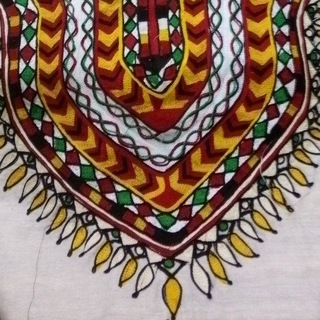 ማራኪ አዲስ Traditional Clothes